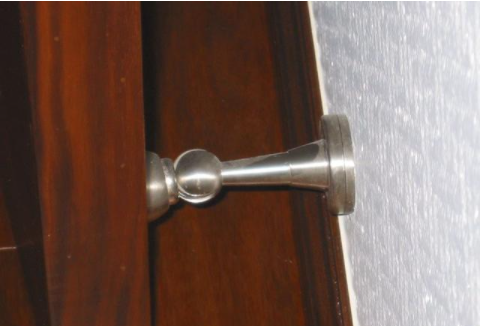 【電磁門吸器】木門門吸怎么安裝？安裝在什么位置好？